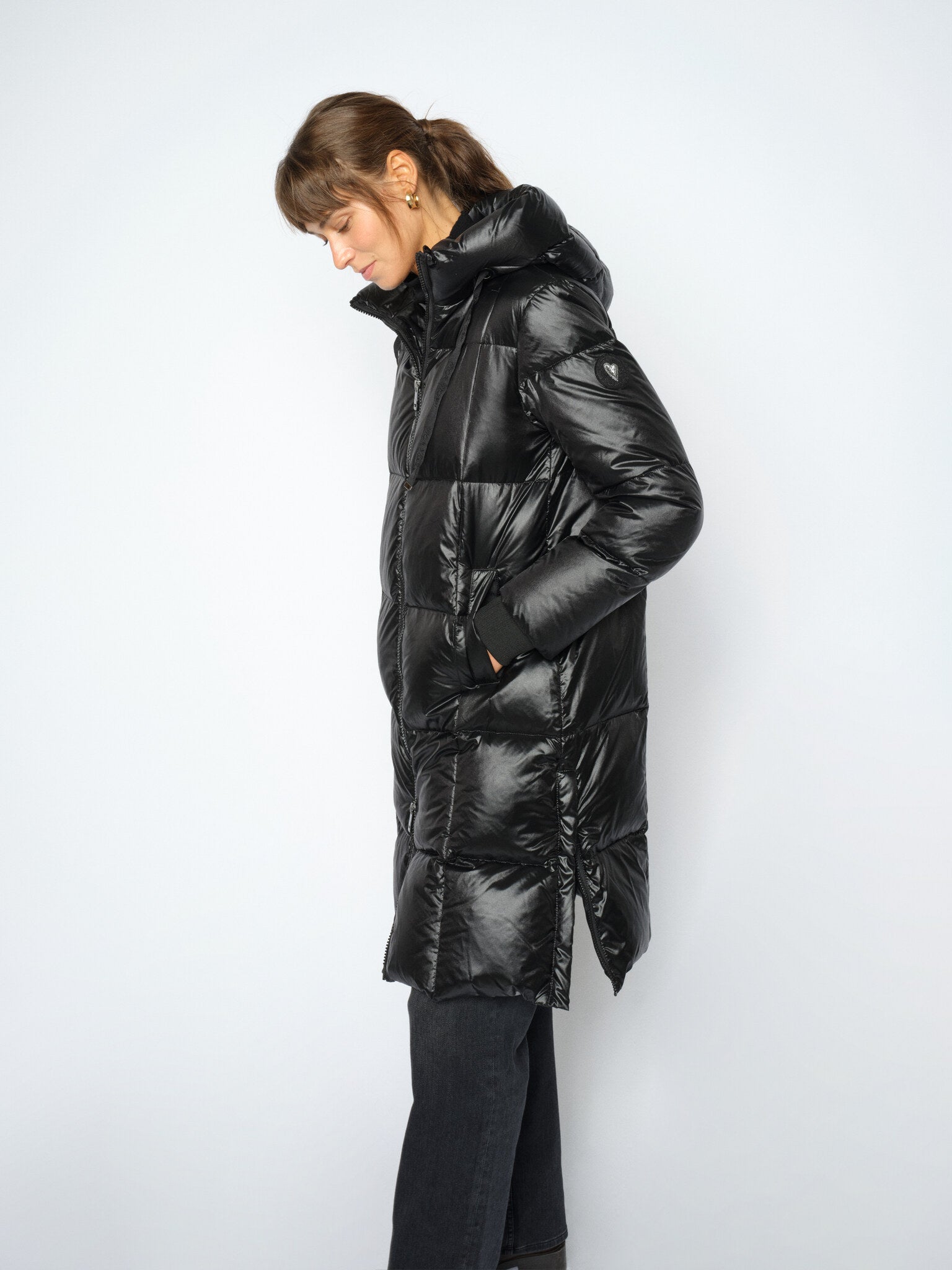 Modelshot / Black / Detail